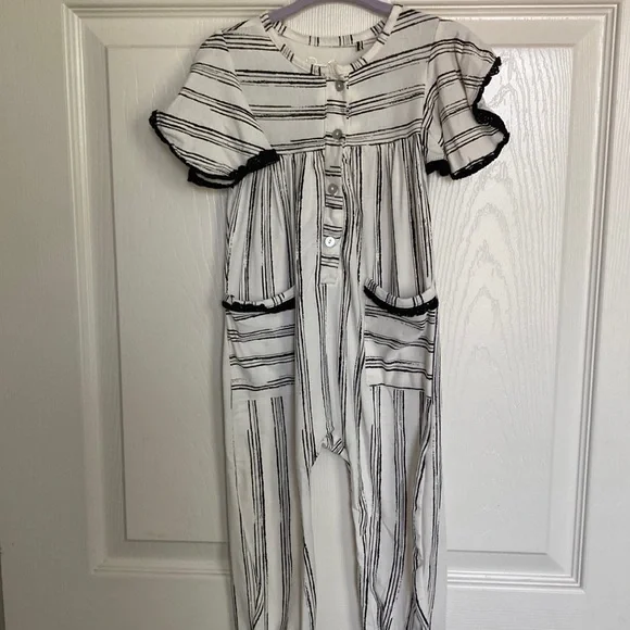 NWOT Jessica Simpson Black And White Jumpsuit Size 2T - Picture 1 of 5